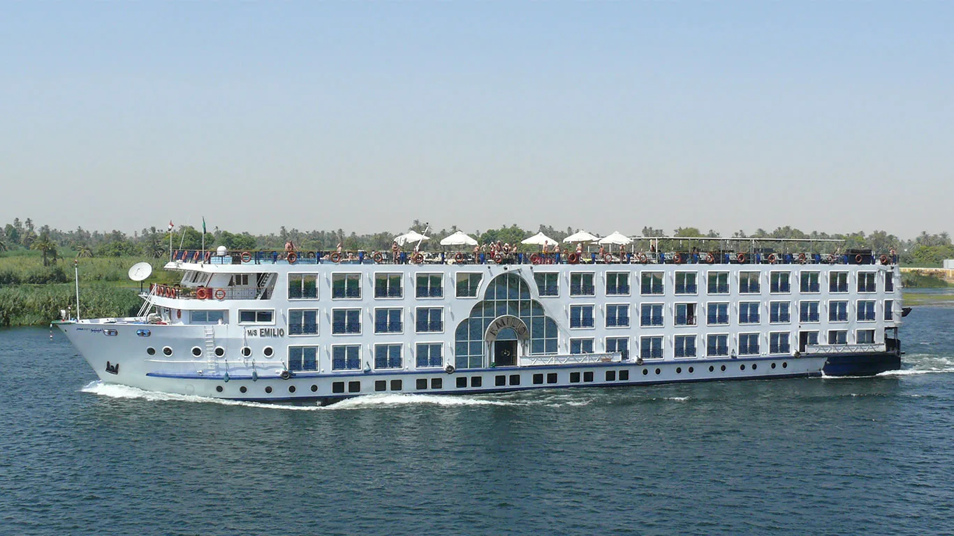 Discover Egypt by Water: Nile Cruises from Luxor to Aswan