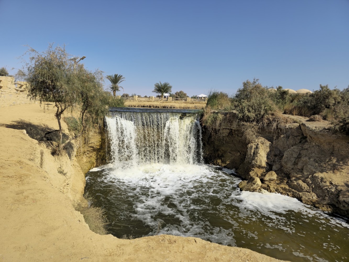 Fayoum Heritage & Dunes: Wadi Al-Hitan, Magic Lake & Tunis Village Excursion